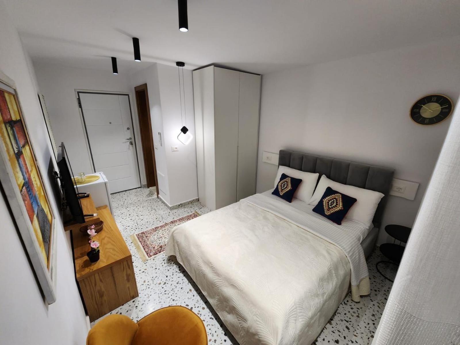 Pietro Guesthouse 3 Tiranë Eksteriør bilde